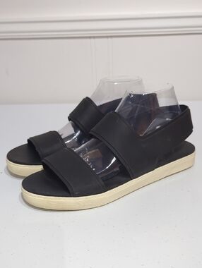 Vince rubber sling back style sandals - size 11